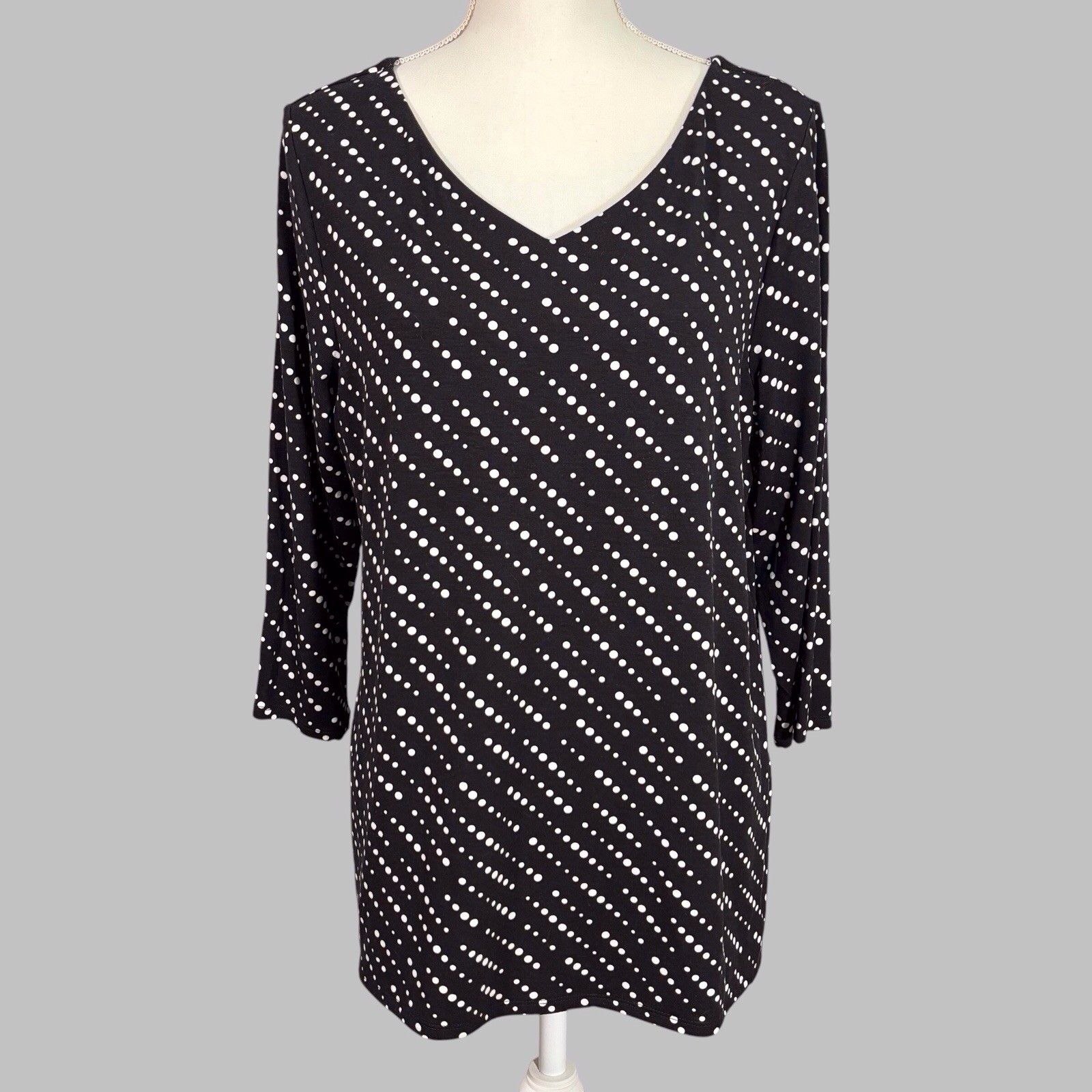 Chicos Size 2 Polka Dot Top Black & White Women's Large 3/4 Sleeves V-Neck
